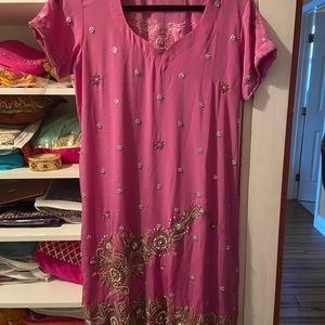 Beautiful 3 pcs Indian outfit